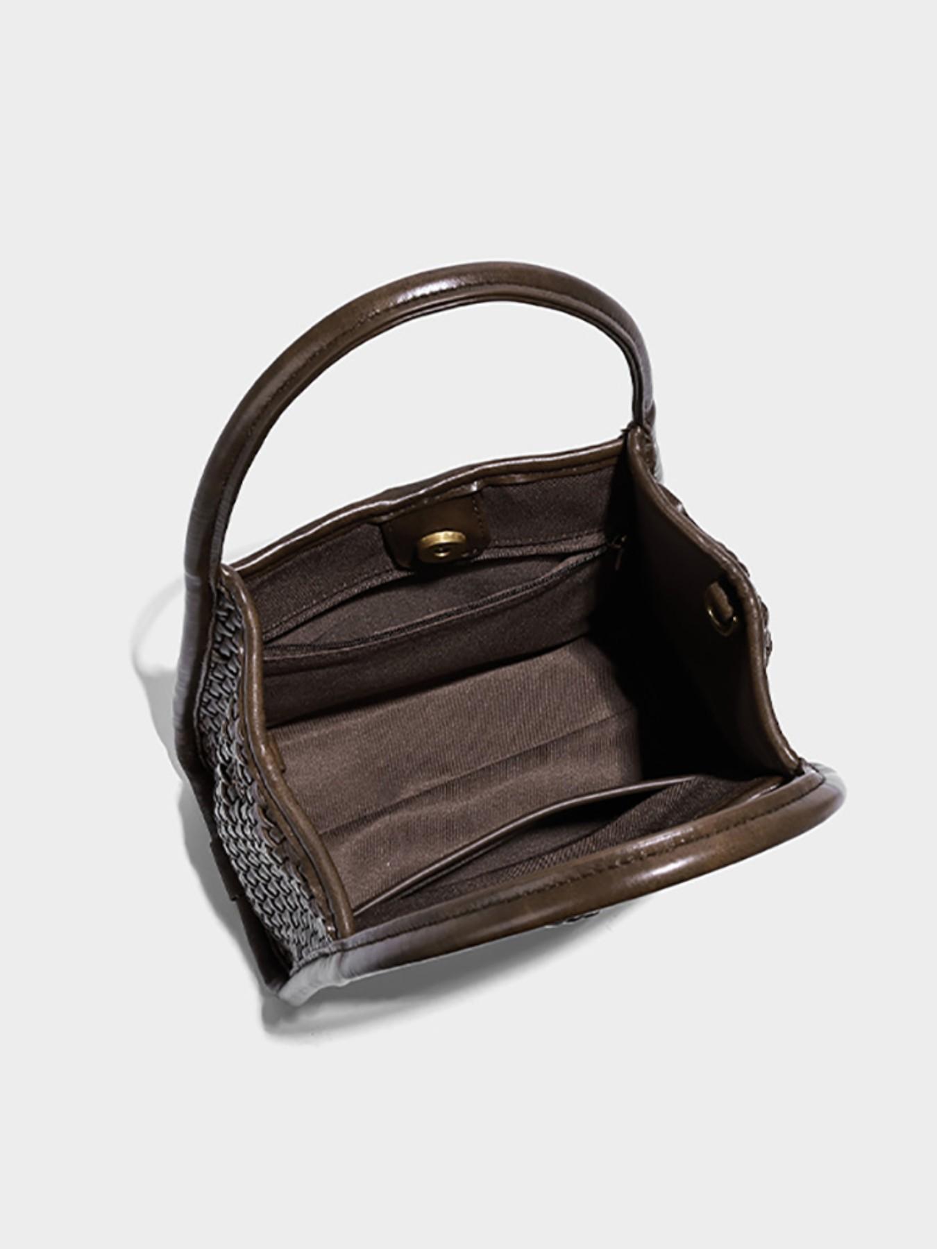 New Handwoven Crossbody Shoulder Clutch, Casual Soft Leather Bao Single Shoulder Bag, Fashionable Large Capacity Basket Bag, Simple High-End Lazy Style