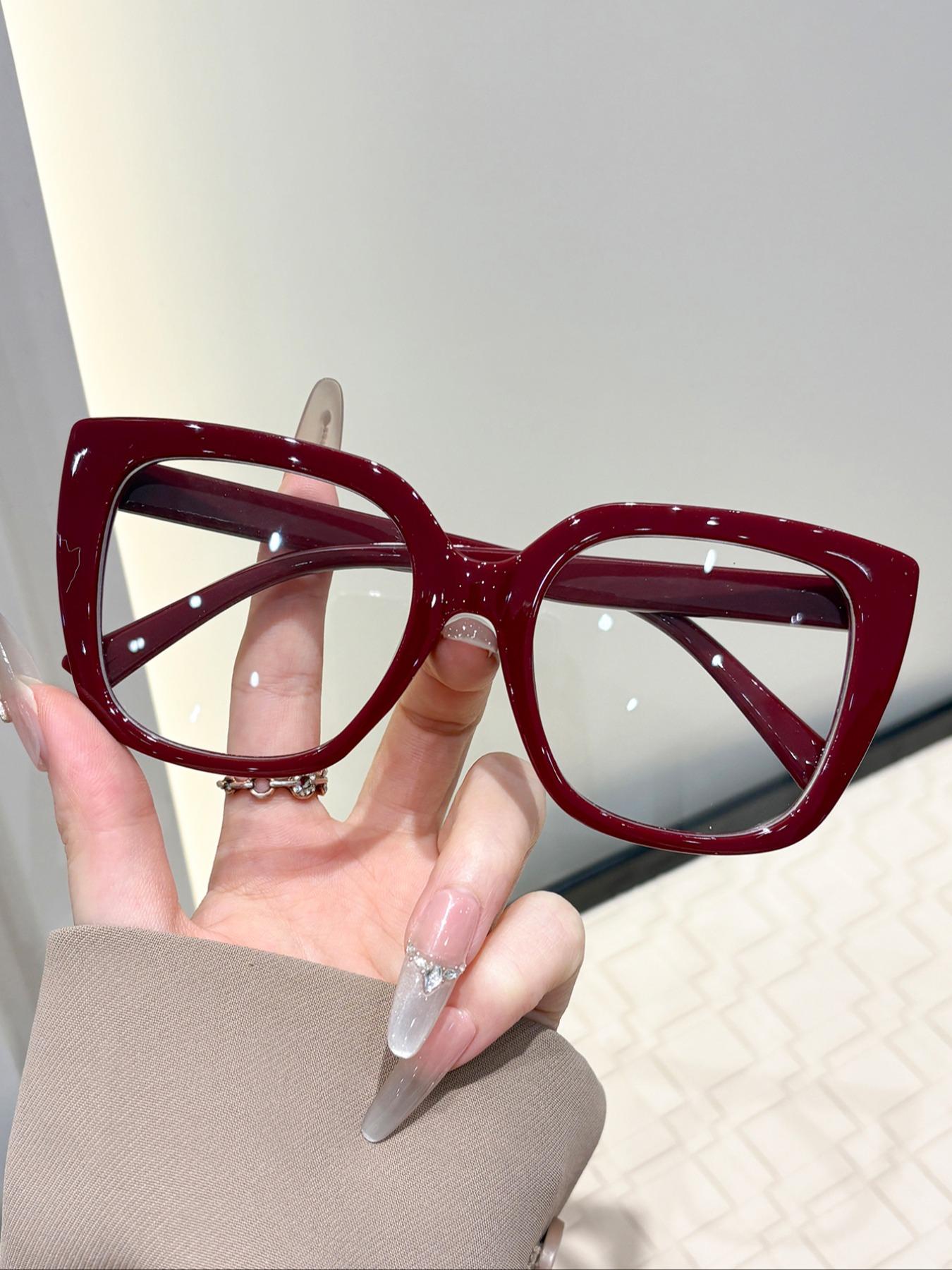 Classic Vintage Cat Eye for Women, Stylish Trendy Eyewear, Flat Lenses Perfect for Street Style, College Look, Commuting, and More