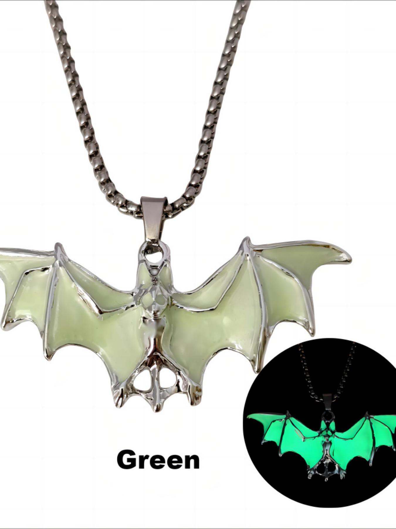 Halloween Party Glow-In-The-Dark Vampire Bat Pendant, New Cool Street Festival Necklace Accessory, Dark Theme Jewelry for Halloween