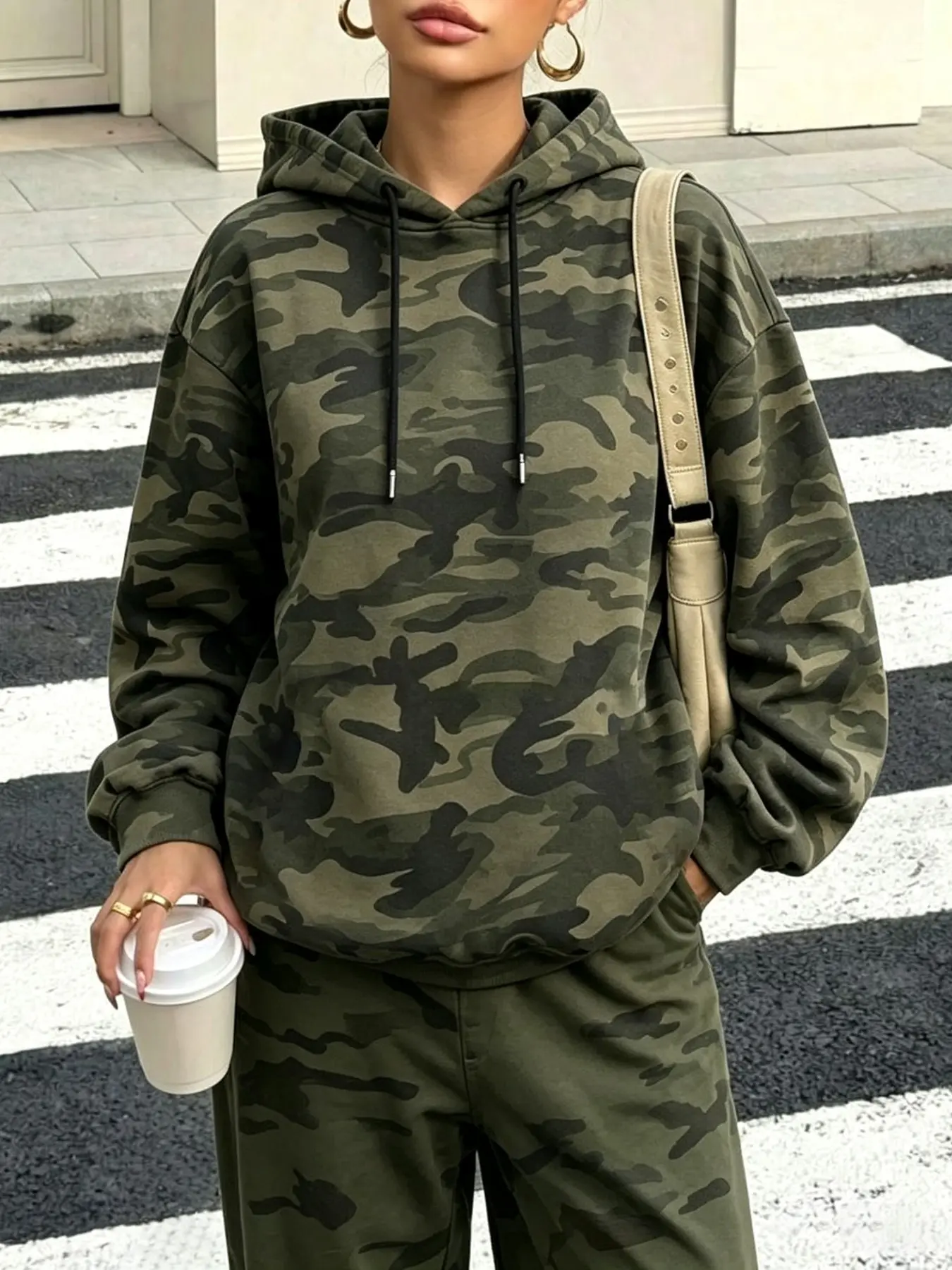 Women's Camouflage Print Casual Loose Hooded Drawstring Sweatshirt, Soft Comfortable Fabric, Perfect for Streetwear and Daily Wear