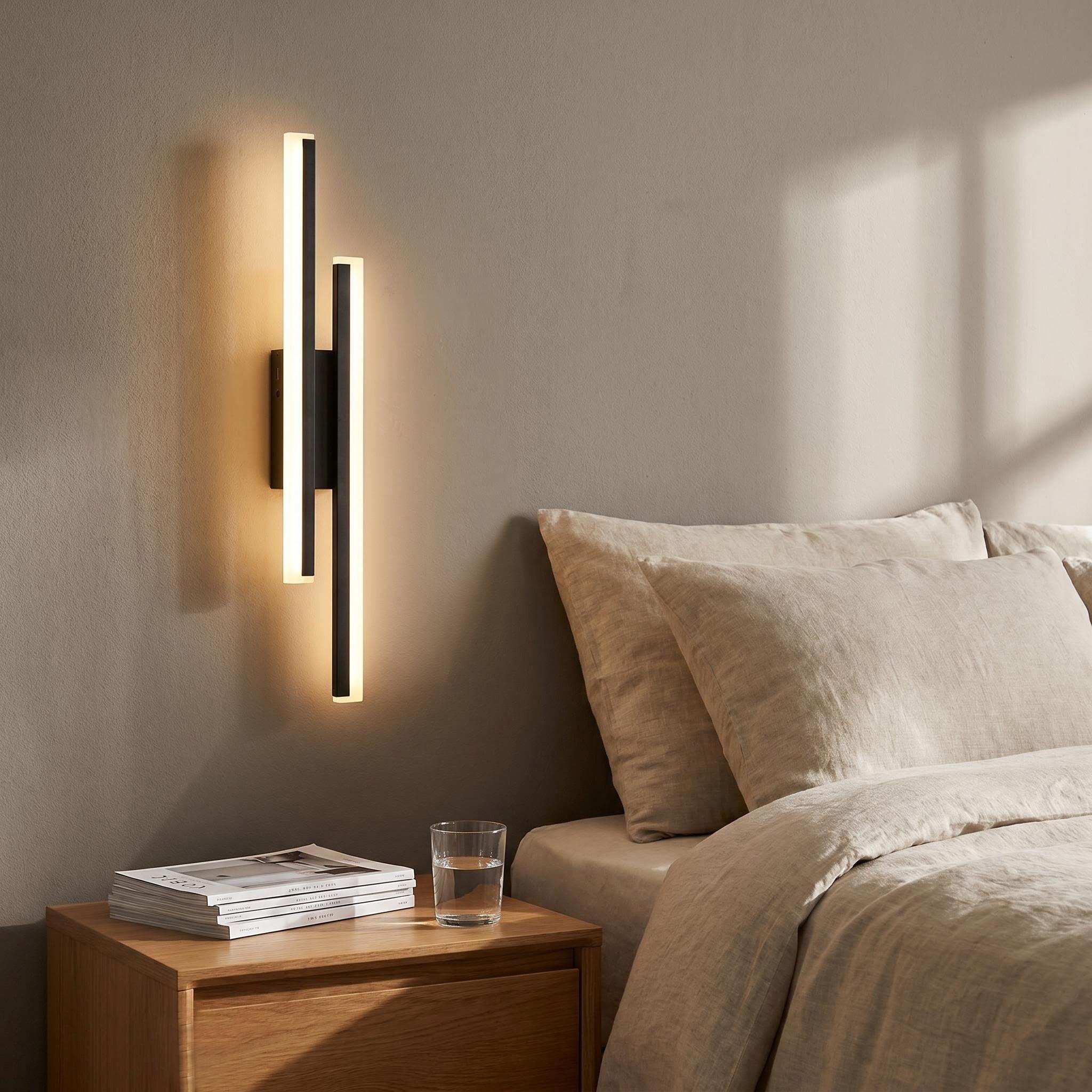 Adjustable LED Wall Light, Magnetic Installation, Energy Efficient, Primary Battery Powered, Ideal for Bedrooms & Living Rooms