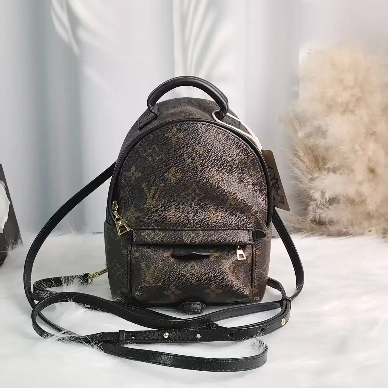 Pre-owned Louis Vuitton/Backpack/LYB1908010