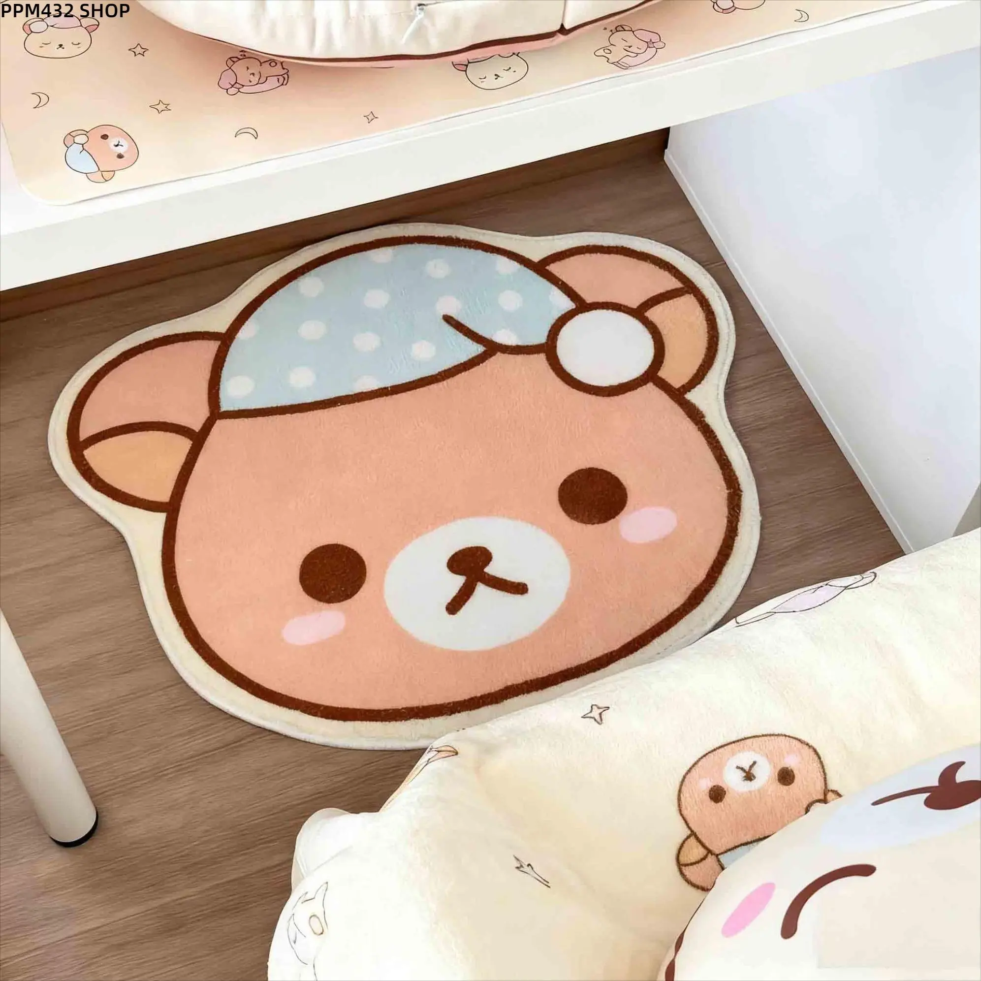 Korean Style Cute Bear-Shaped Plush Fabric Rug, Irregular Soft Fluffy Washable Mat, Living Room Decor for Home Interior & Nursery Styling