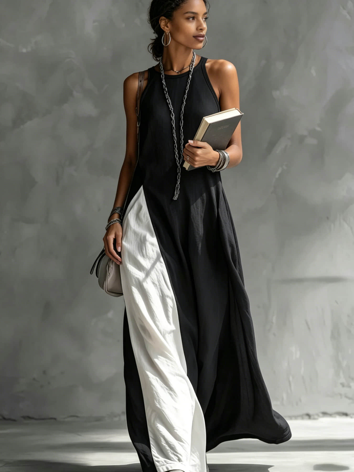 A women's color-blocking dress, Casual Beach Dress, Beach Resort Wear, with sleeveless vest, draping and flesh-concealing long skirt, suitable for summer, beach vacation, exploring shops, attending exhibitions, dating, and enjoying afternoon tea