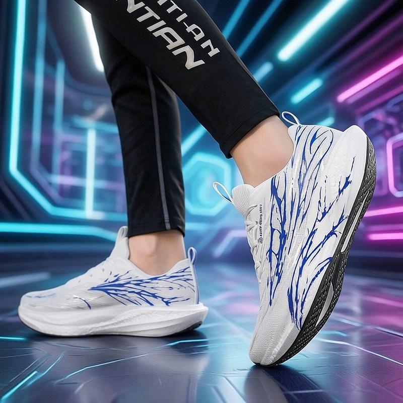 2026 Spring New Casual Couple Running Shoes, Lightweight Breathable Mesh, Outdoor Gym Sneakers, Men's and Women's Sports Shoes