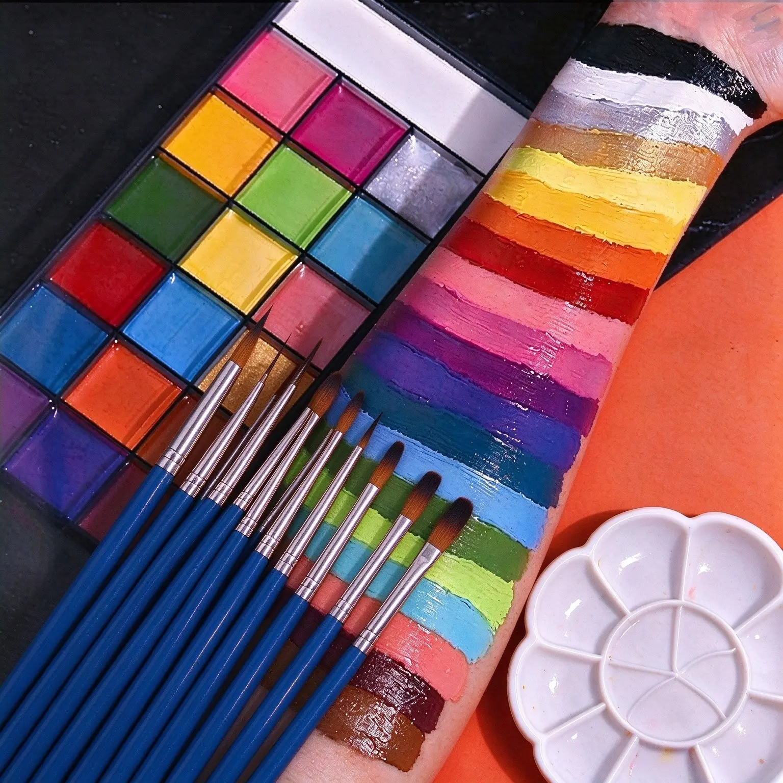 20 Colors Oil Based Face & Body Paint Makeup Kit, Body Makeup Set, with Artist Brushes & Palette, Non-Toxic Face Body Paint for Halloween, Cosplay, Carnival, Birthday Party, Masquerade & Christmas DIY Face Drawing