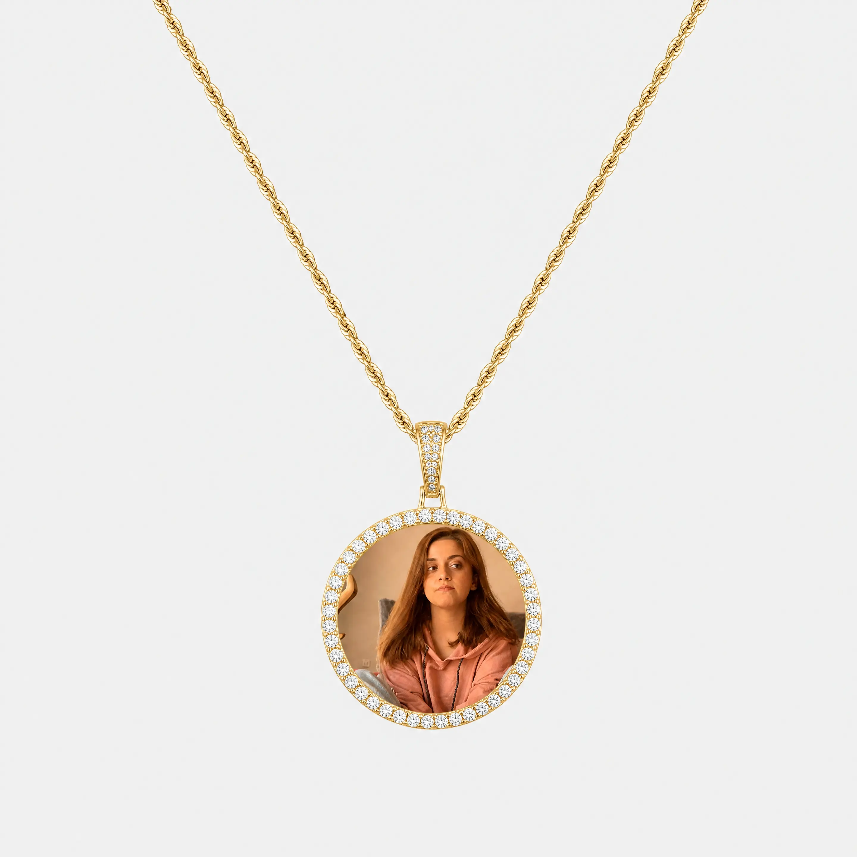 IH Iced Out Custom Photo Round Medallion Pendant Necklace 18K Gold Plated Natural Sri Lanka Zircon Hip Hop Jewelry for Men Women
