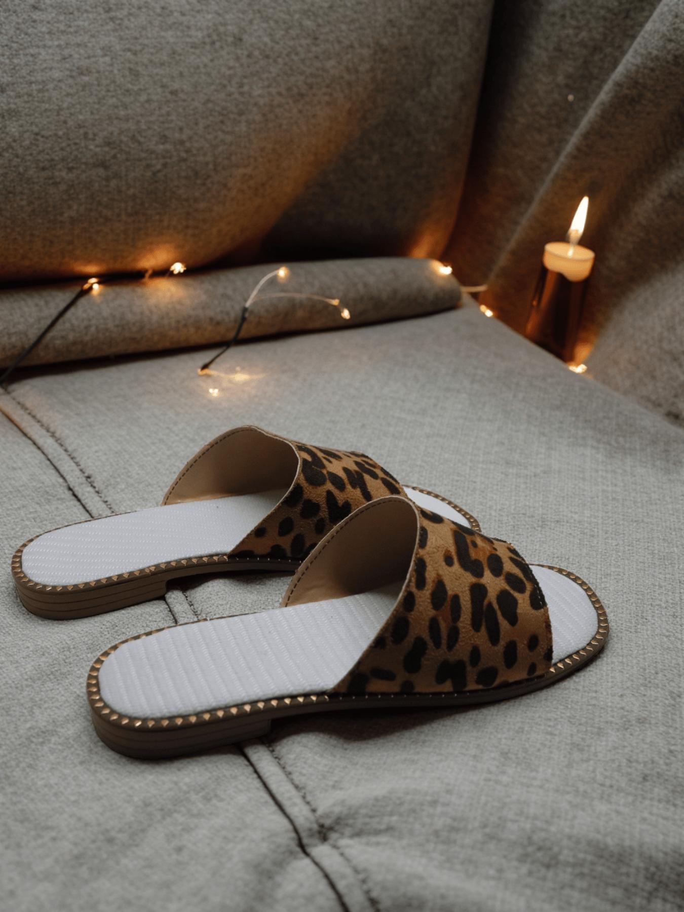 Women's Casual Plus Size Flat Sandals, New 2026 European Style Toe Cover, Fashion Leopard Print Anti-Slip Fish Mouth Slippers, Comfortable Lightweight Home & Outdoor Shoes