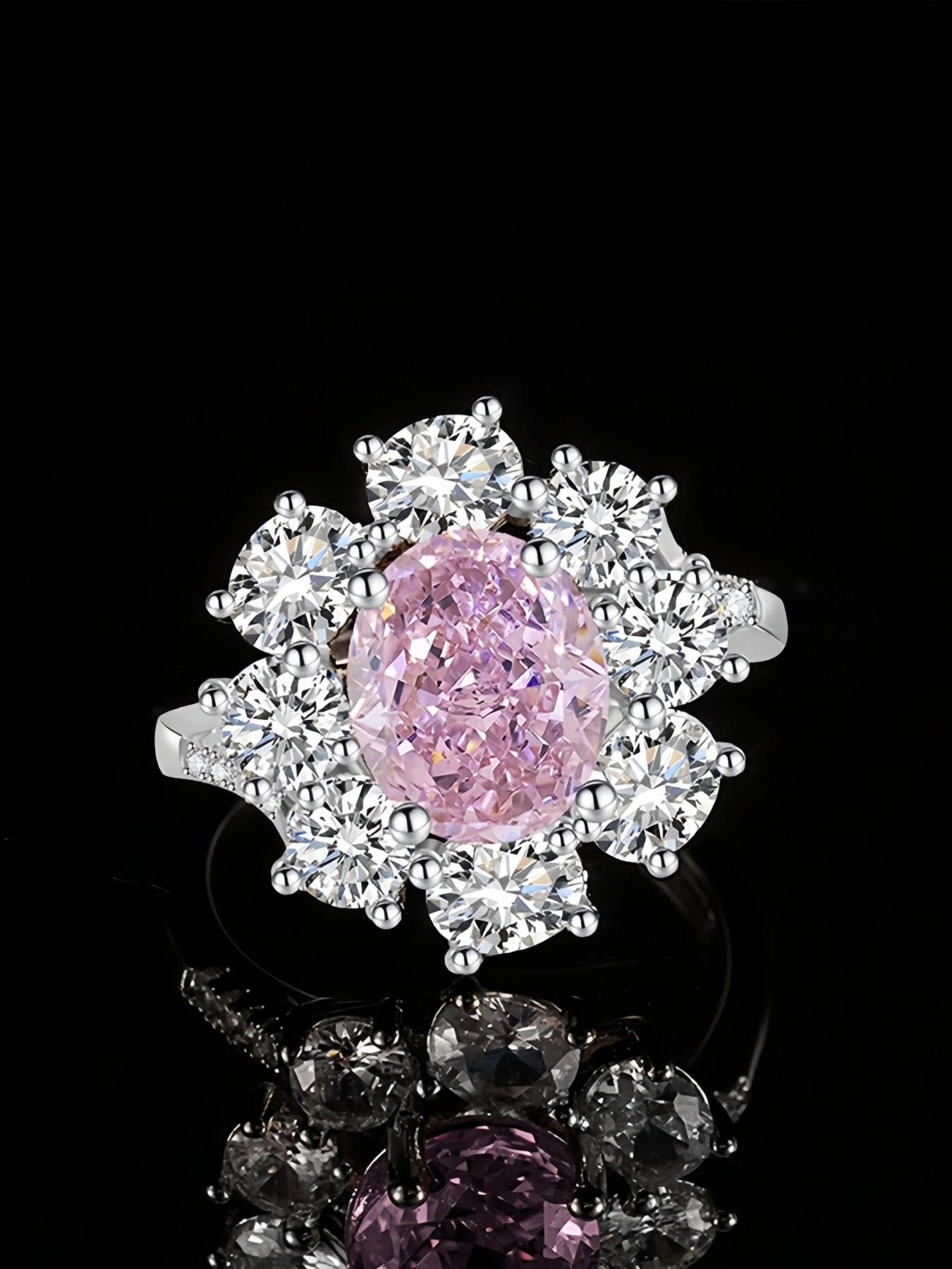Wild Green Wreath Beloved Ring, versatile light luxury ring with sparkling pink ice-cut gems. Elegant band ideal for dates, daily outfits, vacations and formal dinners.