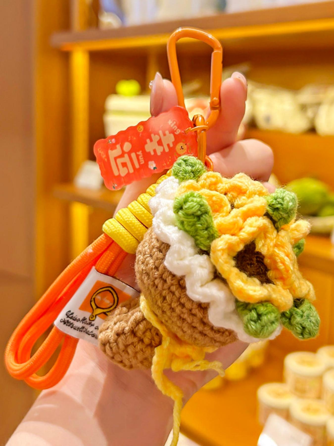 Handmade Crochet Mini Flower Bouquet Keychain Set Cute Knitted Rose Lavender Sunflower Pendant Key Ring Aesthetic Backpack Bag Charm Romantic Gift for Women Girls Her