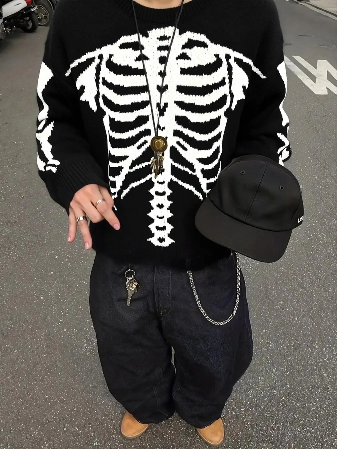 Men's Dark Skull Embroidered Knitted Long Sleeve Sweater, Street Style Streetwear Knitwear, Comfortable and Warm, Casual Fall & Winter Fashion Essential