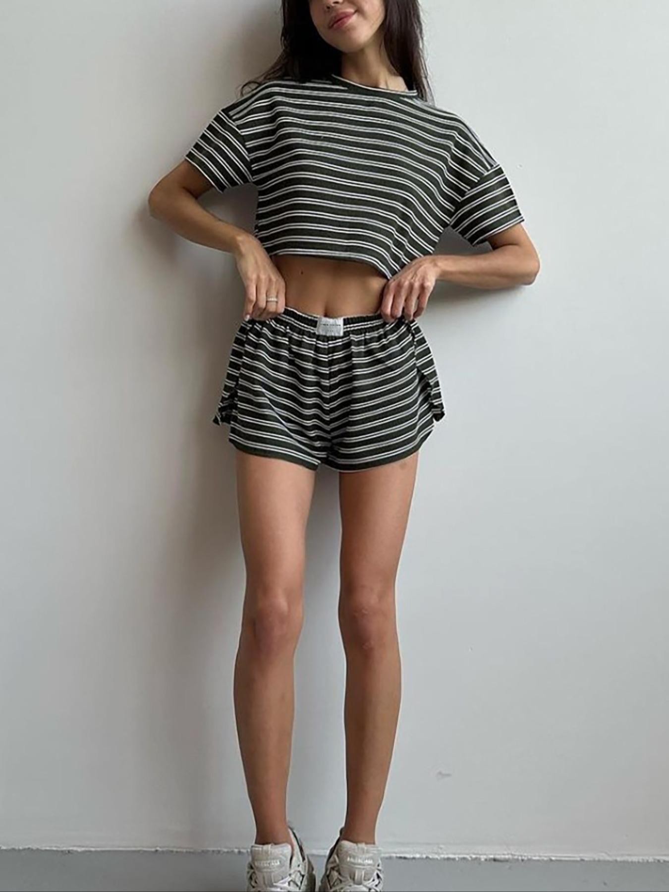 Women's Striped Print Top & Shorts Loungewear, Casual Comfy Round Neck Short Sleeve Tee & Elastic Waist Shorts Pj Set, Ladies Sleepwear for Summer, Pajama, Soft Lounge Sets, Striped Print Bottoms