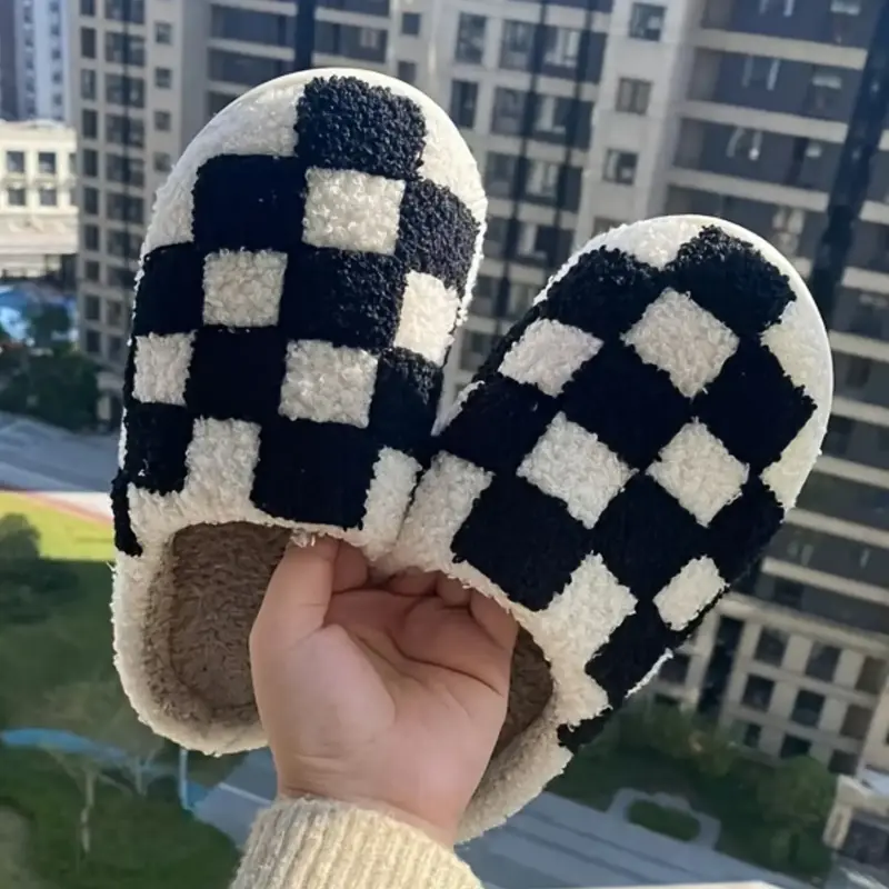 Soft Plush Checkered Slippers, Creative Embroidery Retro Simple Home Shoes, Unisex Indoor Outdoor Warm Non-Slip Boots, House Slippers, Fluffy Home Slippers, Winter House Slippers