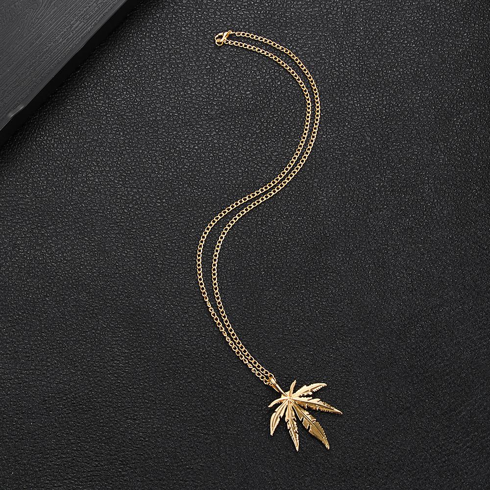 1Pc Fashion Maple Leaf Necklace Titanium Steel Hemp Leaf Pendant Glittery Charm Chain Gift Jewelry Hip Hop Jewelry Accessories