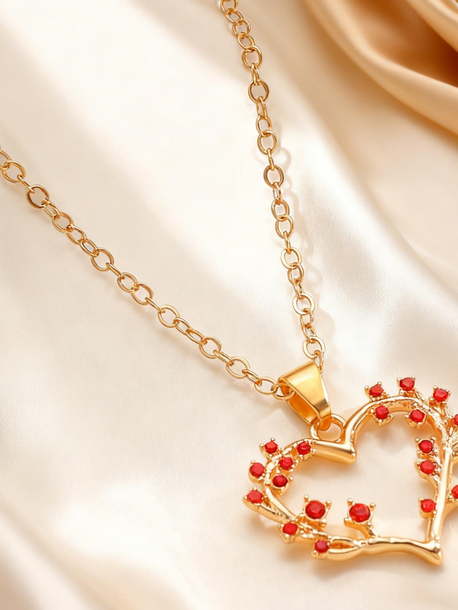 Heart Vine Locket Necklace for Women, Fashionable Gift for Dates, Symbolic Love Growth, Durable Color, Daily Wear, Valentine's Day Present