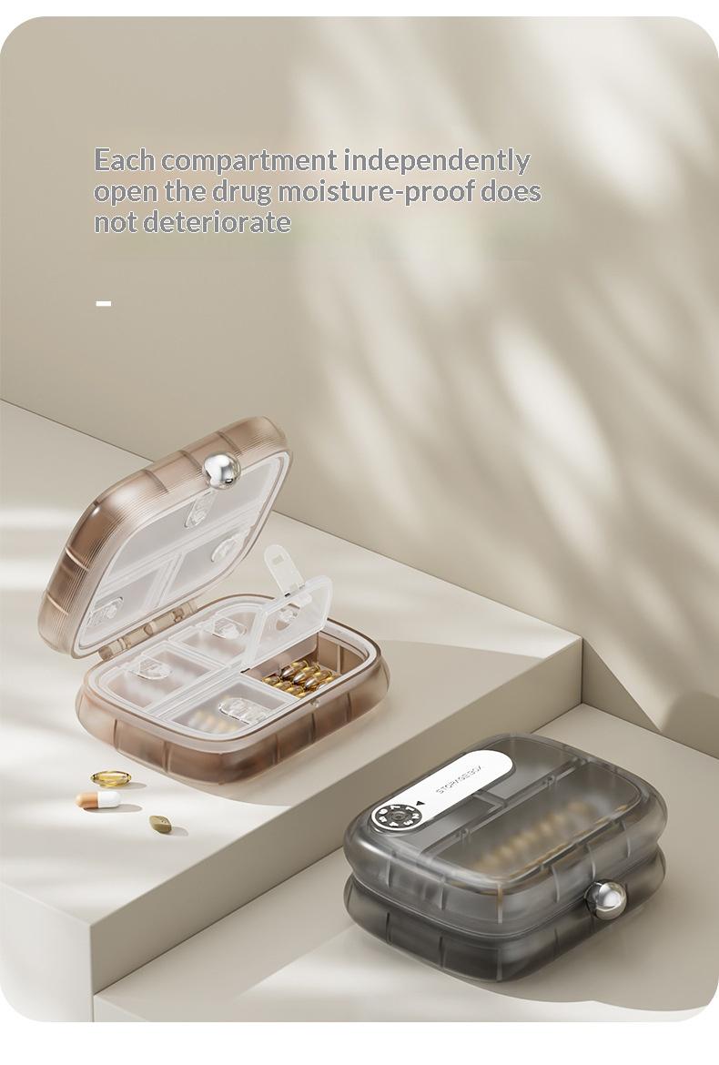 Portable small pill box for daily medication, sealed and moisture-proof, suitable for carrying with you, transparent pill box for use seven days a week