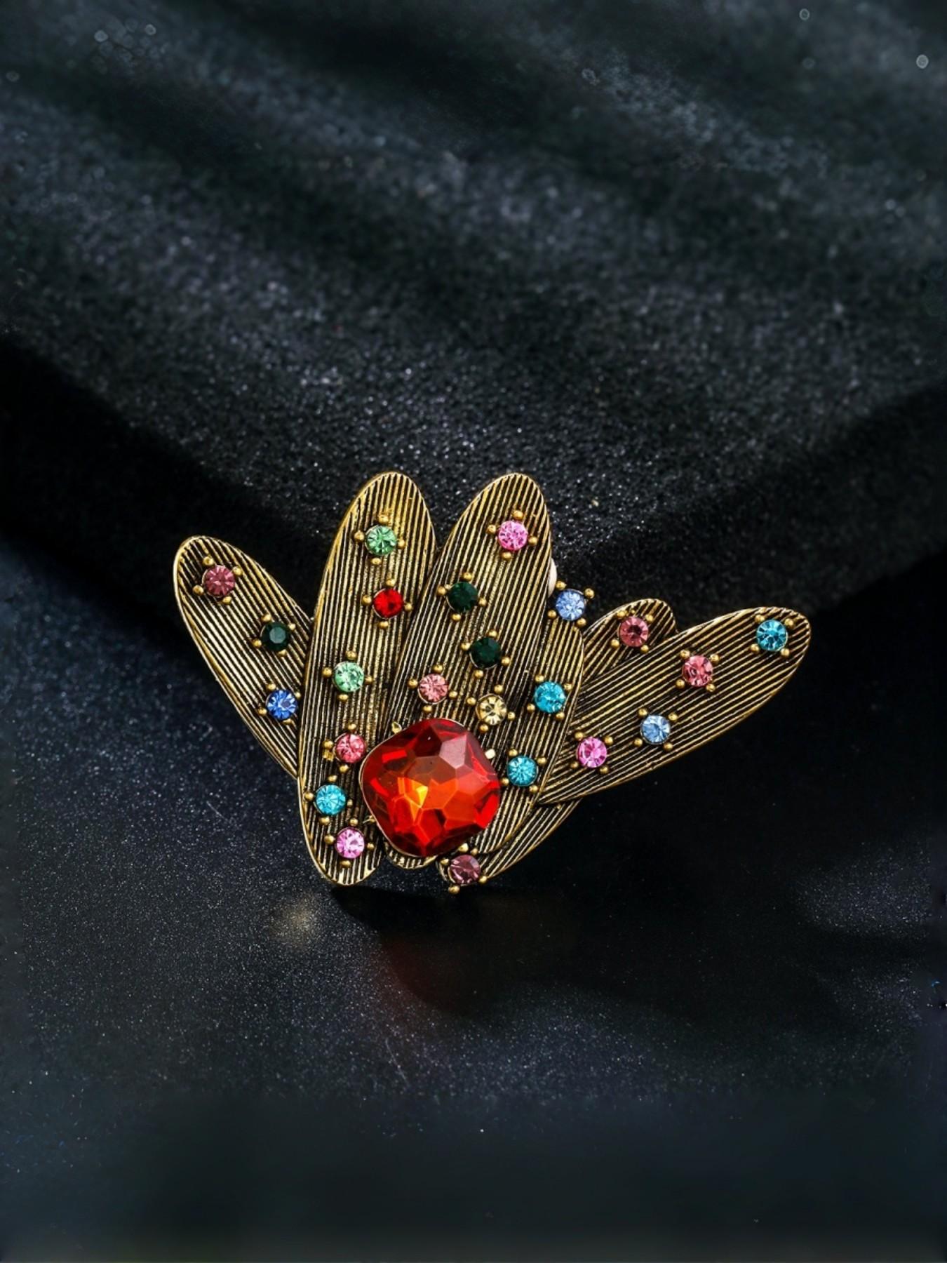 Vintage Elegance Rhinestone Brooch, Antique Design, Luxurious Coat Suit Pin, Versatile Fashion Accessory for Daily Wear