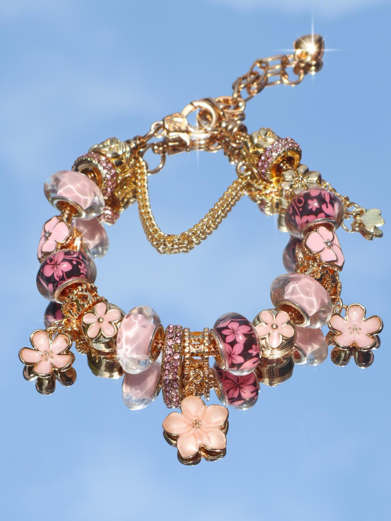 Vintage Cherry Blossom Charm Bracelet, Classic Flower Charm Bracelet, Best Friend Gift Bracelet, Elegant Jewelry Accessory