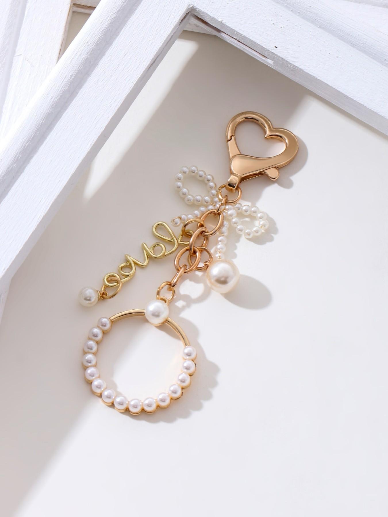 Pearly Butterfly Heart Love Keychain, Romantic Wedding Gift, Sweet and Gentle Style, Car Bag Pendant, Memorial Souvenir