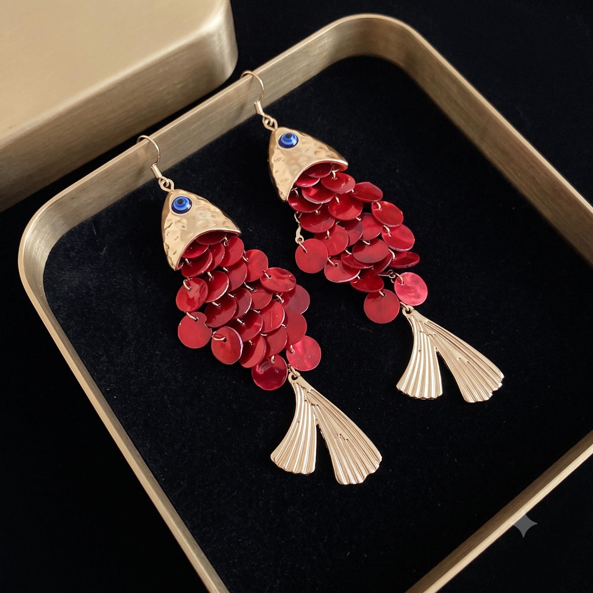 Organic Shell Drop Earrings, Women's Coastal Animal Jewelry with Fish Shape and Fringe Detail for Daily Wear, Beach, Natural, Alloy, Beachwear, Whimsical Earrings, Fish Silhouette, Shell Alloy, Standard Post