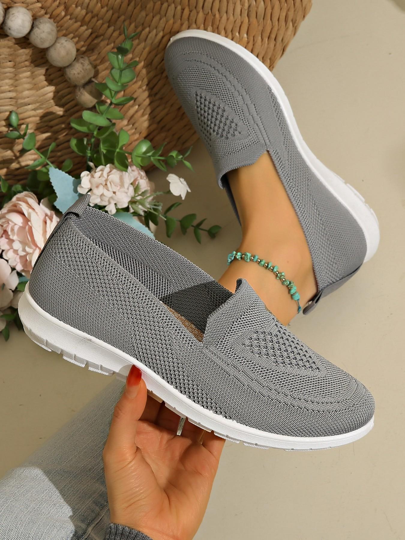 Women's round-toe knitted flat shoes, comfortable low-heeled one-step design, easy to walk, perfect formal shoes for casual wear