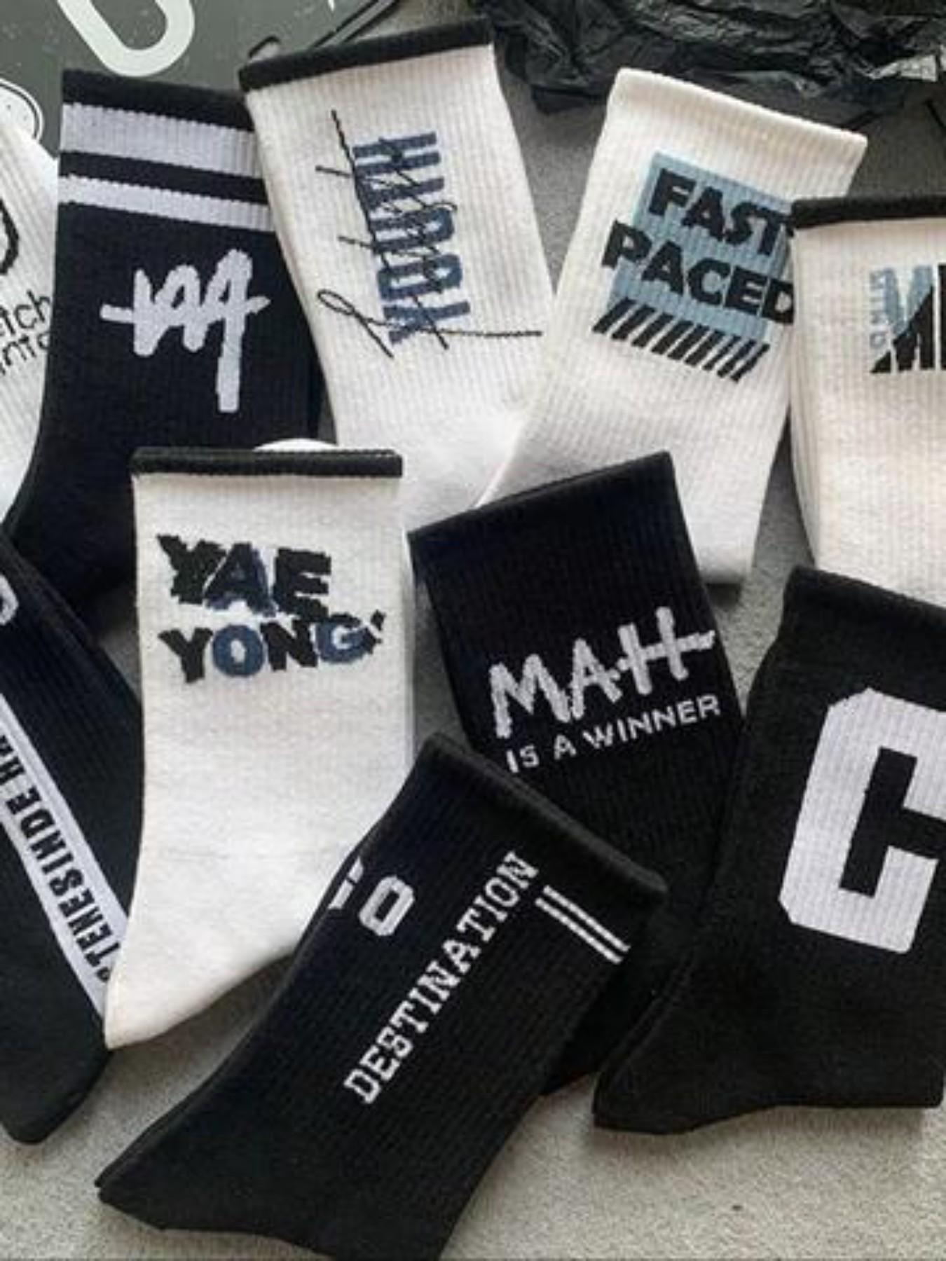Men's Graffiti Crew Socks, High-Profile Design, Spring & Fall Wear, & Streetwear Style, Comfortable & Breathable, All Seasons