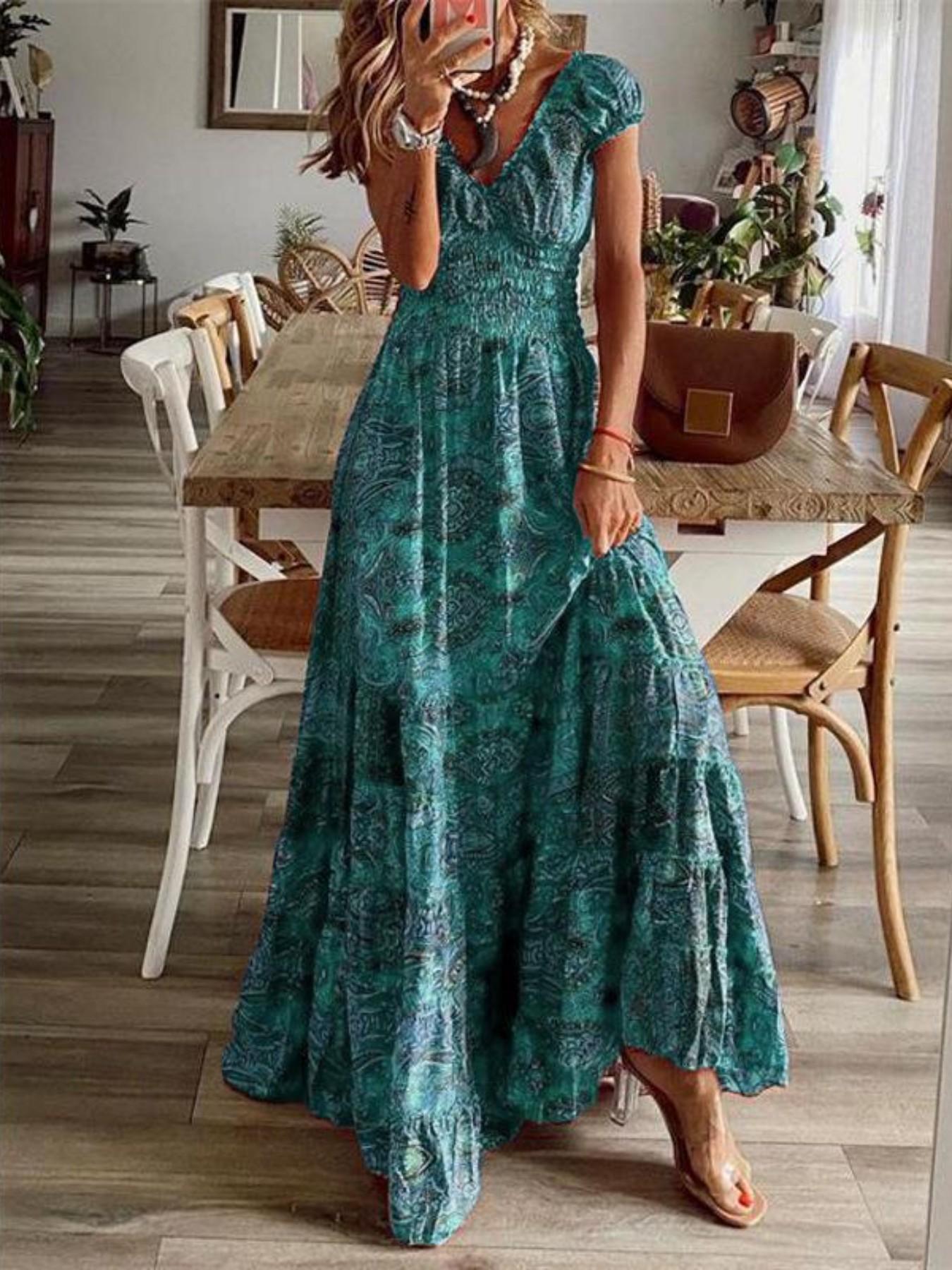 Women's Boho Style Long Dress, Bohemian Floral Print Maxi Dress, Floral  Ruched Hem, Elegant Party Wear, Casual, Comfortable & Stylish Chic Design,  Perfect for All Occasions - TikTok Shop