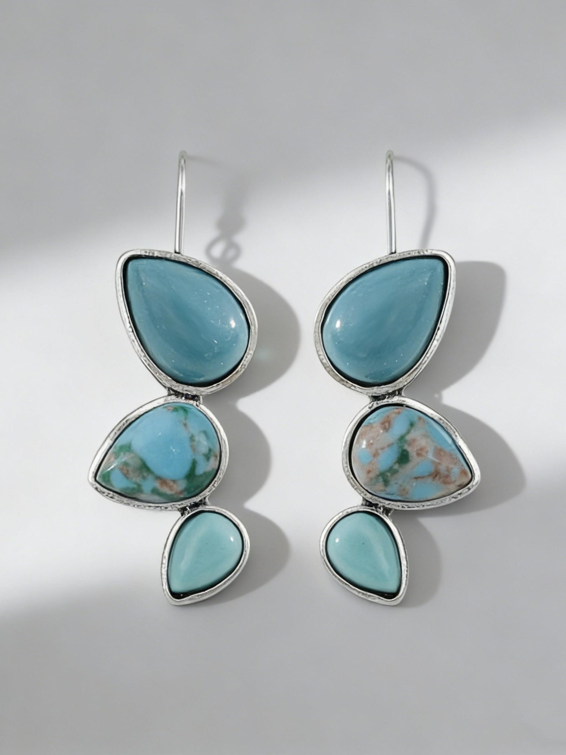 Vintage Ethnic-Style Turquoise Teardrop Earrings – Perfect for Vacation Looks / Ethnic-Style Accessories – Ideal for Everyday Wear and Vacation Outfits / Ethnic-Style Accessories – Gifts for Her on Anniversaries or Mother’s Day