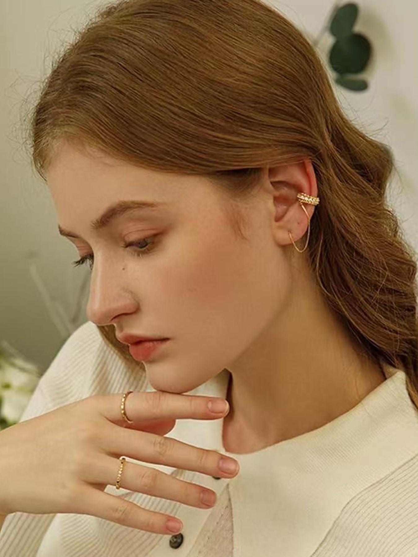 Huggie earrings for women 14k Dainty Gold Earrings Tassel Chain Drop Dangle Small Hoop Earrings Stud earrings for Women Teen Cubic Zirconia Sparkling Earrings Clip Womens earrings