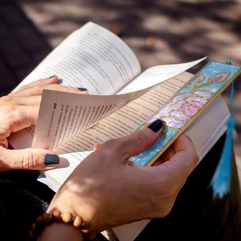 12pcs Bookmark Bazels with Tassels, UV Resin Molds for DIY Bookmarks(6 Flowers and 6 Blank Frames), Resin Craft Bezels Bookmark Molds for Mother's Day Gifts - LET'S RESIN