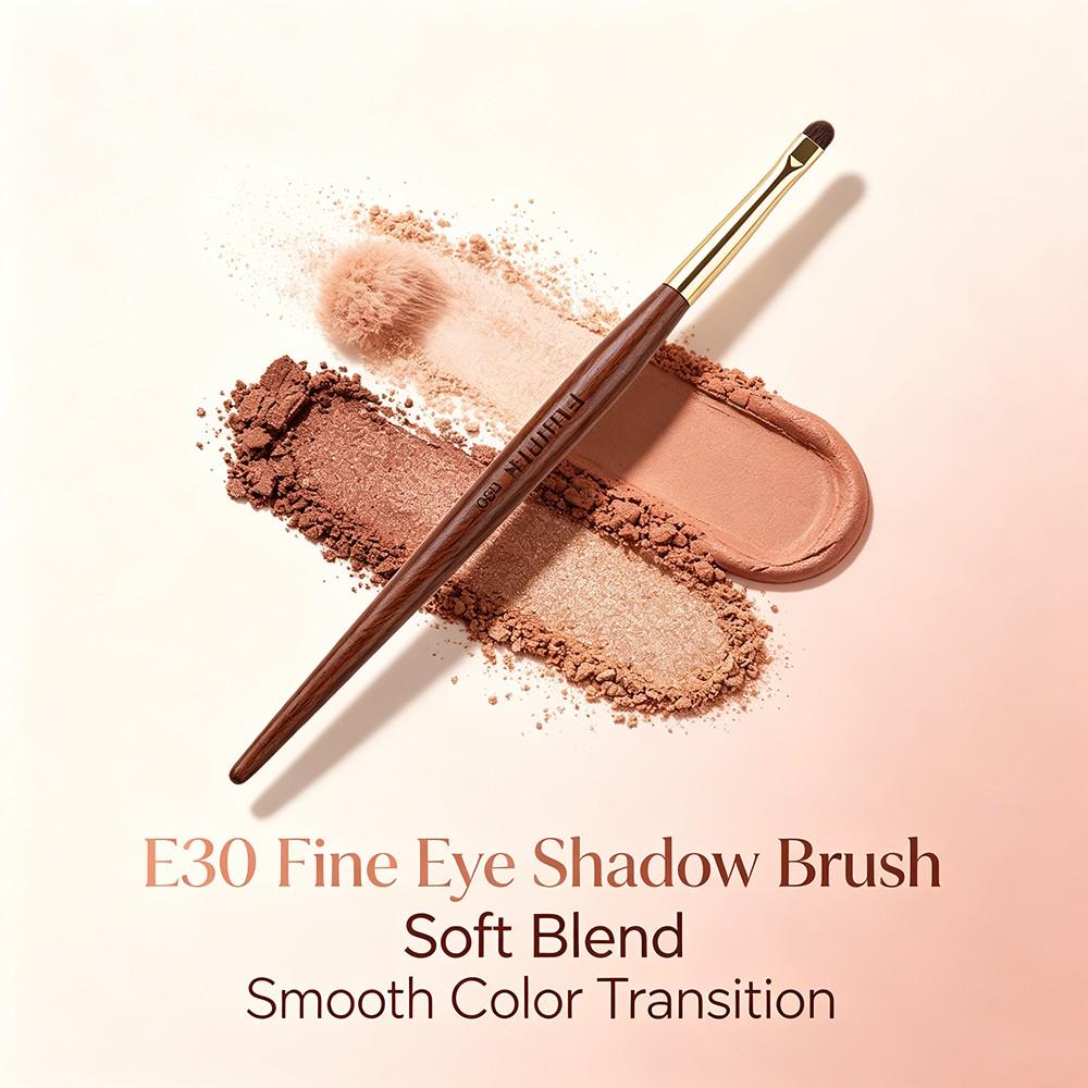E30 Horse Hair Fine Eye Shadow Brush, Small Eyeshadow Eyeliner Brush, Handmade Rosewood Copper Pipe, Makeup Brush for Eye Puffiness Details, Cosmetic Brushes