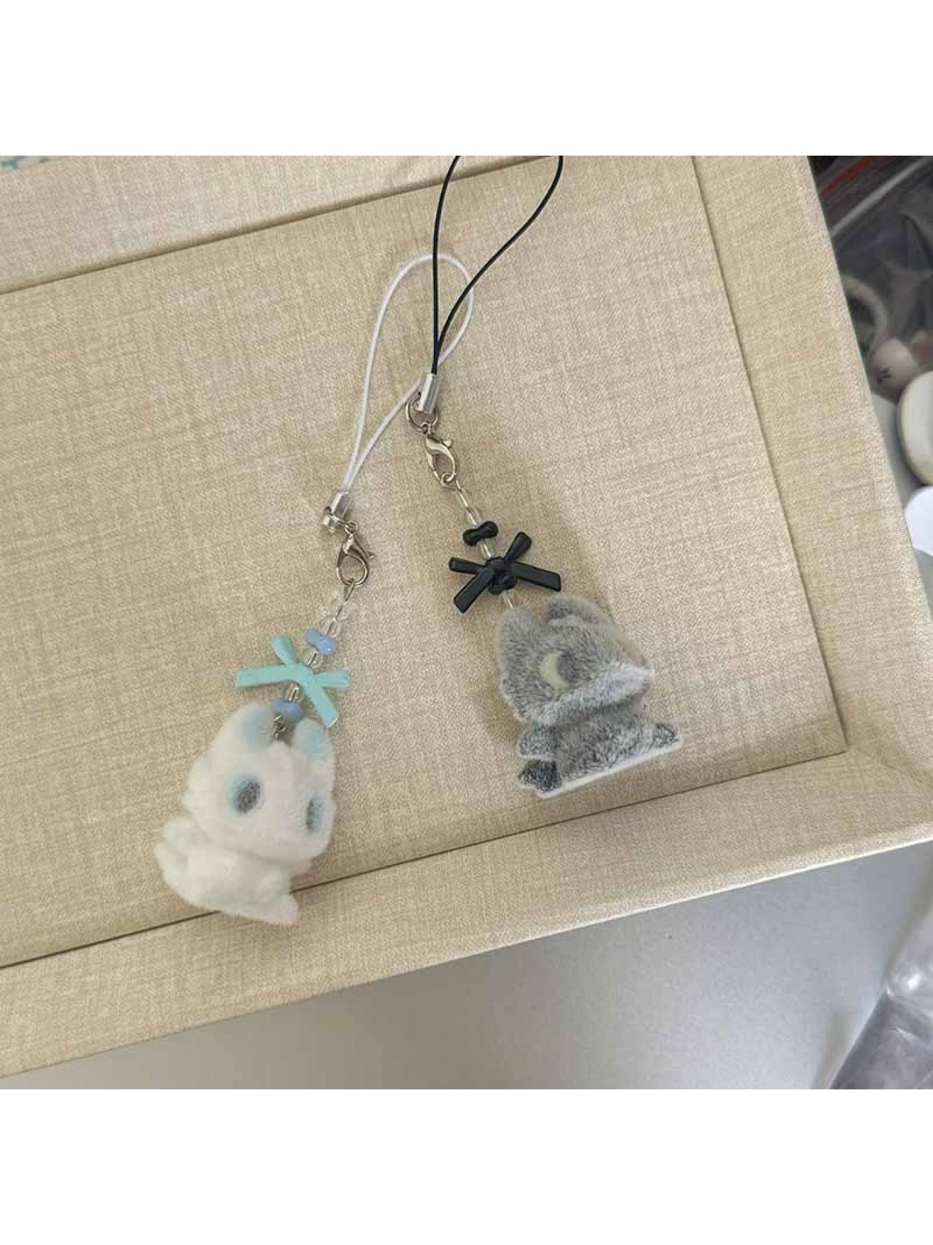 Your own Toothless & Light Fury Matching couple keychains for you and your soulmate. Show your love like Hiccup & Astrid!