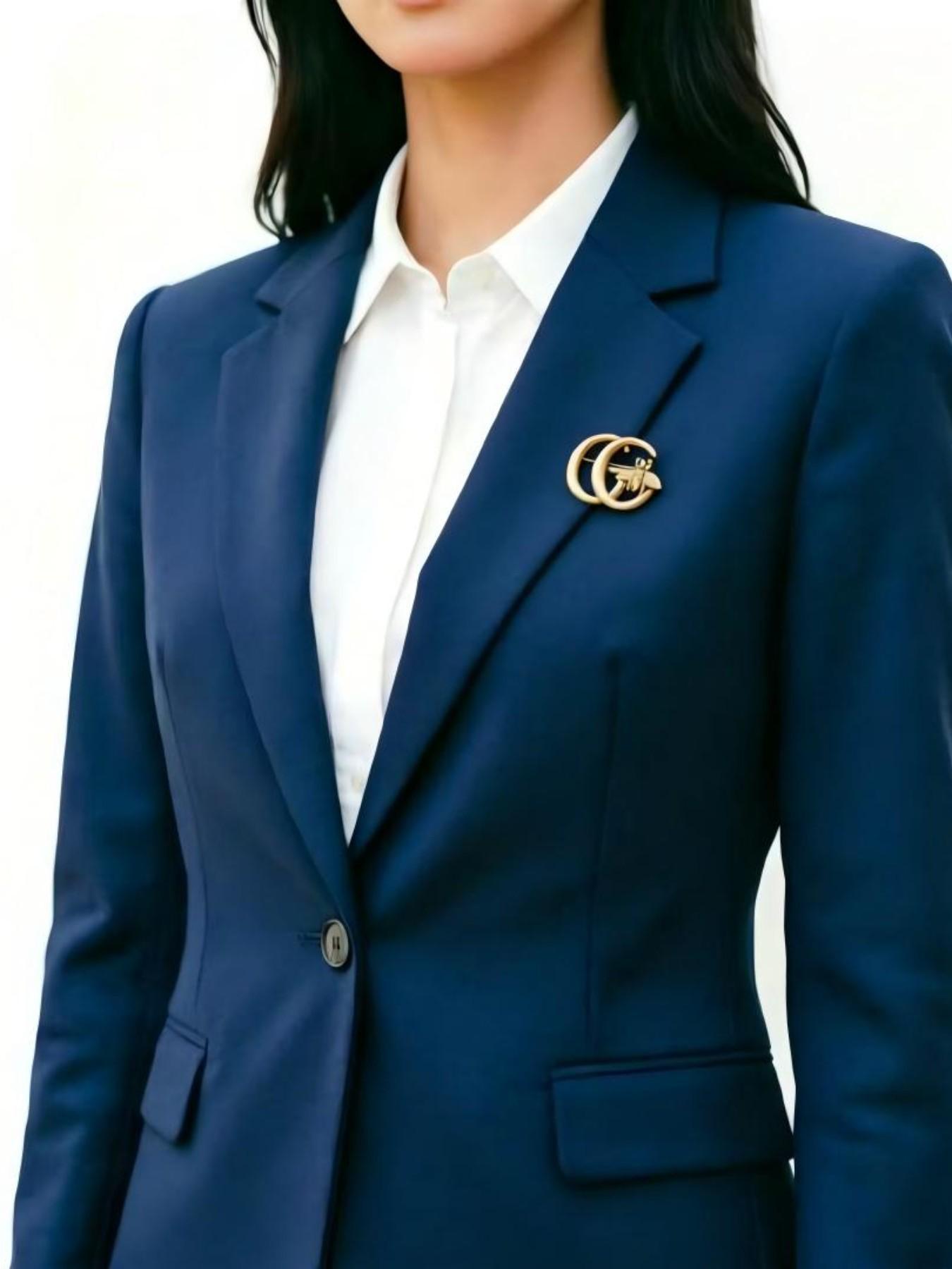 Women's CC Brooch, Elegant Accessory for Fashionable, Perfect Gift for Her, All Seasons Wear, Letter Pattern, Not Plated