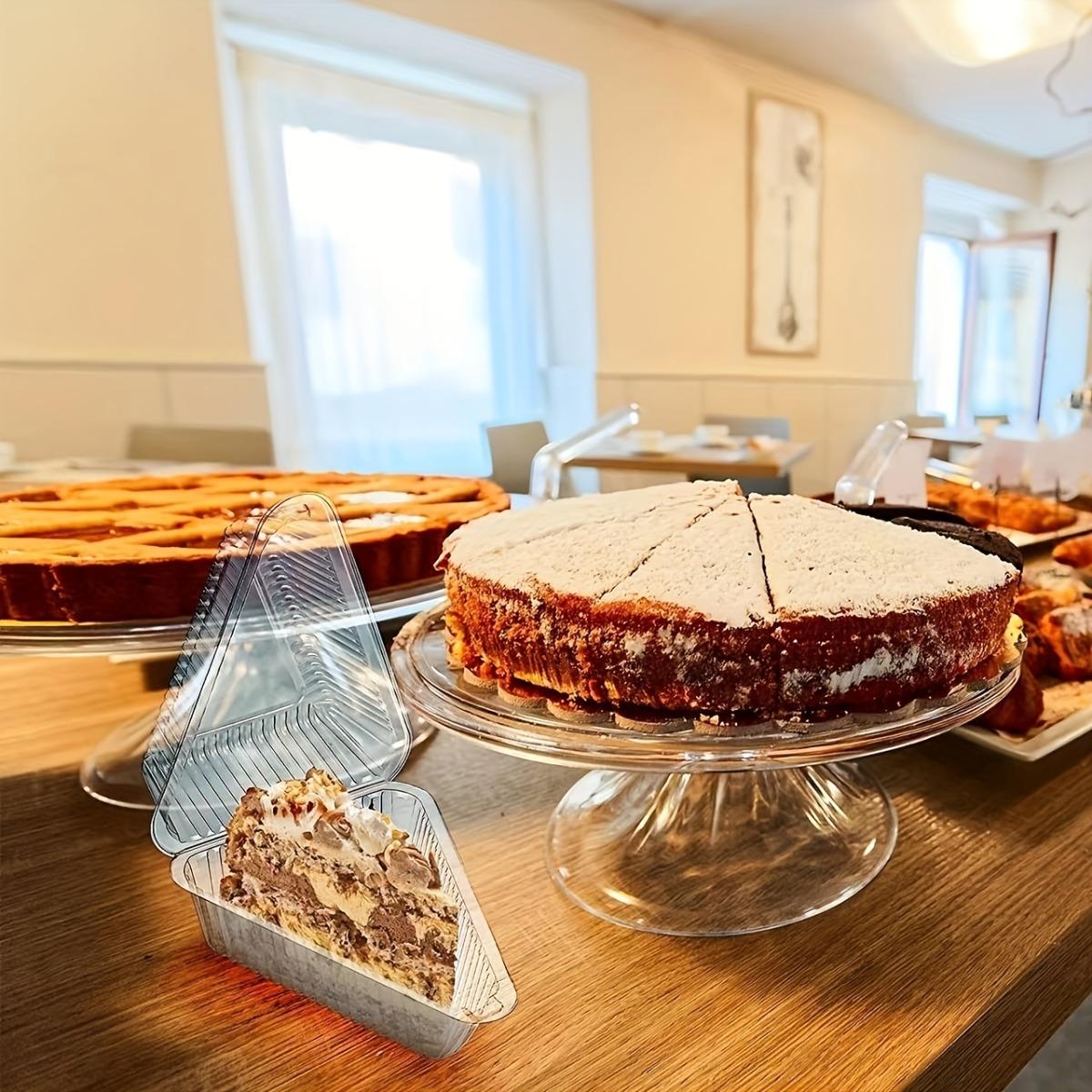 100pcs Transparent Triangle Dessert Packaging Boxes, Disposable Plastic Cake Containers for Sandwiches, Mousse, Crepe Cakes, Pastries and Sweets, Perfect for Bakery Takeout, Afternoon Tea Treats and Dessert Display