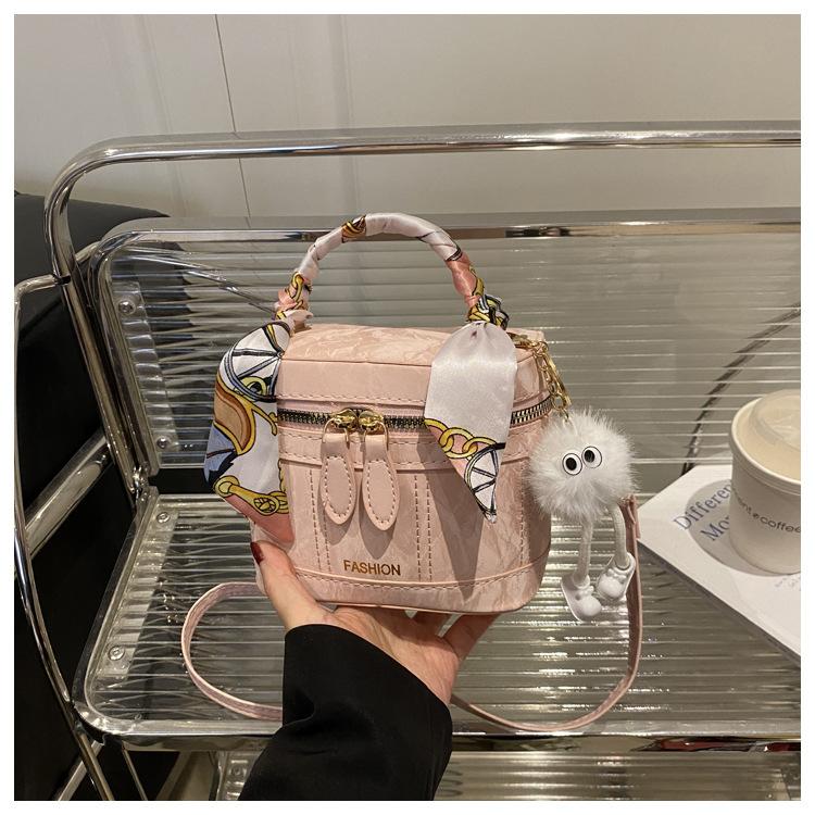 Womens Square Crossbody Shoulder Bag Korean Style Adjustable Plain Purse Cute Lightweight Athletic Small Everyday Casual Messenger Shopping Travel