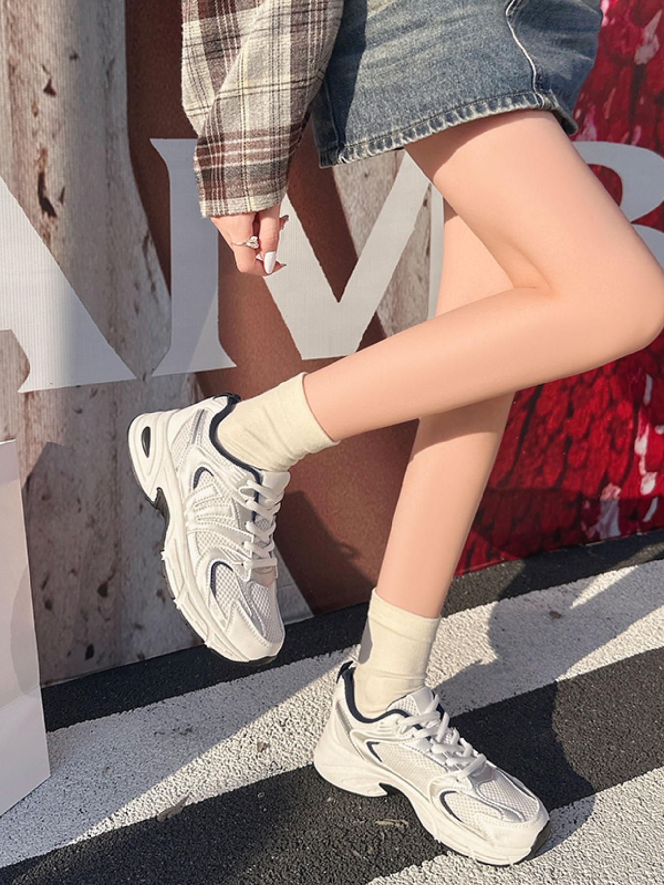 Stylish thick-soled tennis shoes for women, perfect for everyday use, blending outstanding comfort with modern casual fashion trends