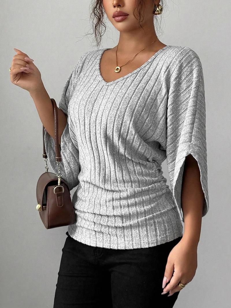 Women's 1pc Solid Color Ribbed Batwing Sleeve V-Neck Blouse Soft Stretchy Knit Fabric & Relaxed Batwing Sleeve Design & Vertical Ribbed Texture & V-Neck Silhouette & Curved Hem Detail，batwing shirts