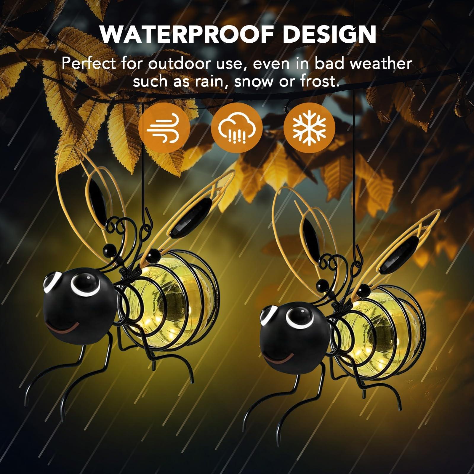 2-Pack Bee Door Hanger Decor, Outdoor Waterproof Metal LED Garden Light, Solar Powered, Spring Decoration, Porch, Yard, Gift