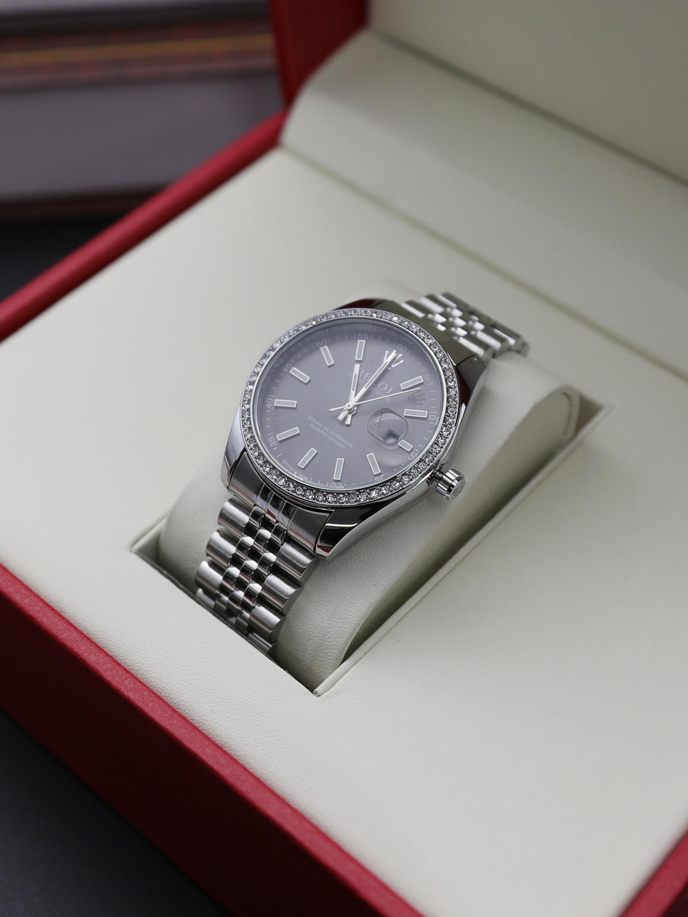 Luxury Log Series High-End Business Men's Watch, Round Dial, Waterproof Calendar Display, Butterfly Buckle Stainless Steel Strap, Business Fashion Watches