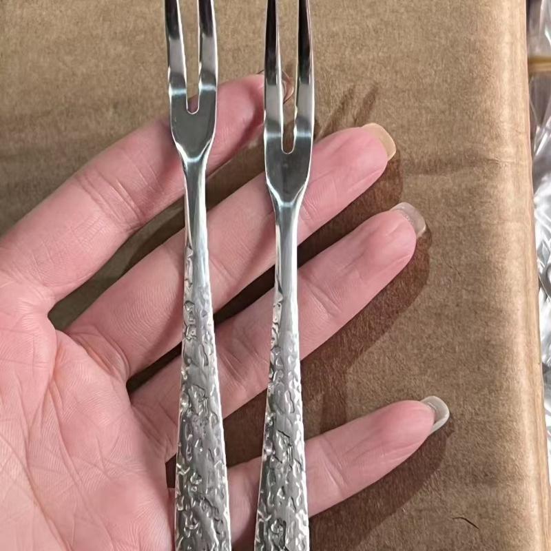 Stainless Steel Fruit Picks Dessert Forks European Long Handle Cake Spoons (8pcs), Elegant Design, Perfect for Parties & Events