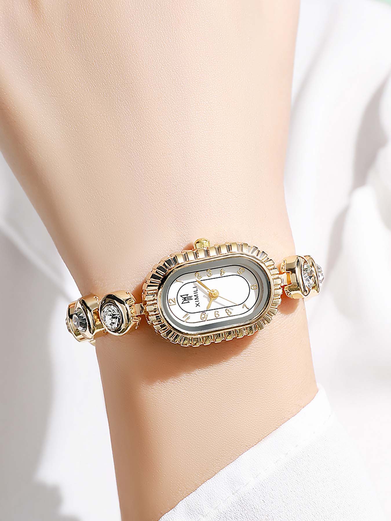 Uncommon minimalist oval small watch face delicate ladies' bracelet watch