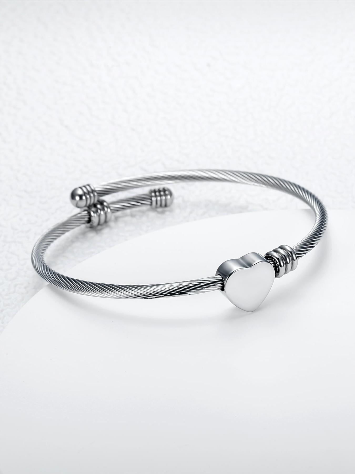Fashionable and Minimalist Stainless Steel Heart Bracelet, Trendy and Simple Accessories, Versatile Bracelet for Daily Use