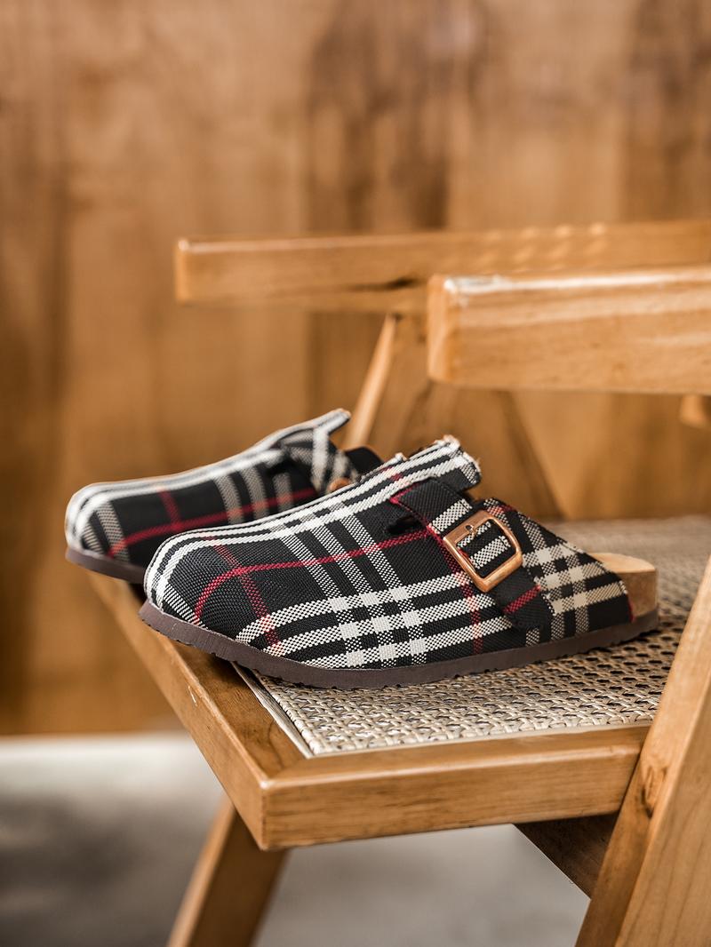 Unisex Soft Wood Insole Slippers, Round Toe Design, Adjustable Buckle, Comfortable for Men and Women, Classic All-Season Outdoor Beach Shoes, Casual Shoes Clogs Unisex Soft Wood Insole Slippers, Round Toe Design, Adjustable Buckle, Comfortable for Men and Women, Classic All-Season Outdoor Beach Shoes, Casual Shoes Clogs