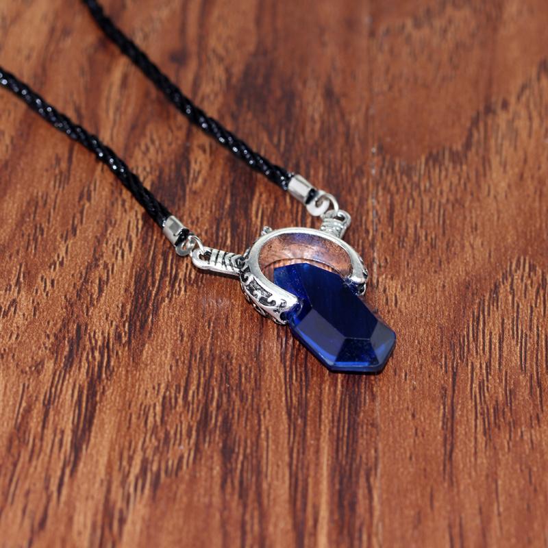 Trendy DMC Devil MayCry 5 Dante Pendant Costume Jewelry Necklace, Red & Blue Gem, Long Rope Chain Jewelry Necklaces, Unisex Cosplay Vintage Fashion Gift