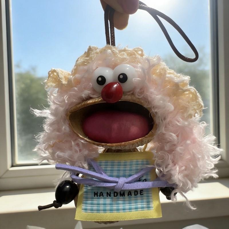 New Indonesian Fruit Shell Healing Wind Chime Pendant, Stress Relief Keychain, Wholesale Fruit Shell Rattle, Decorative Hanging Ornament