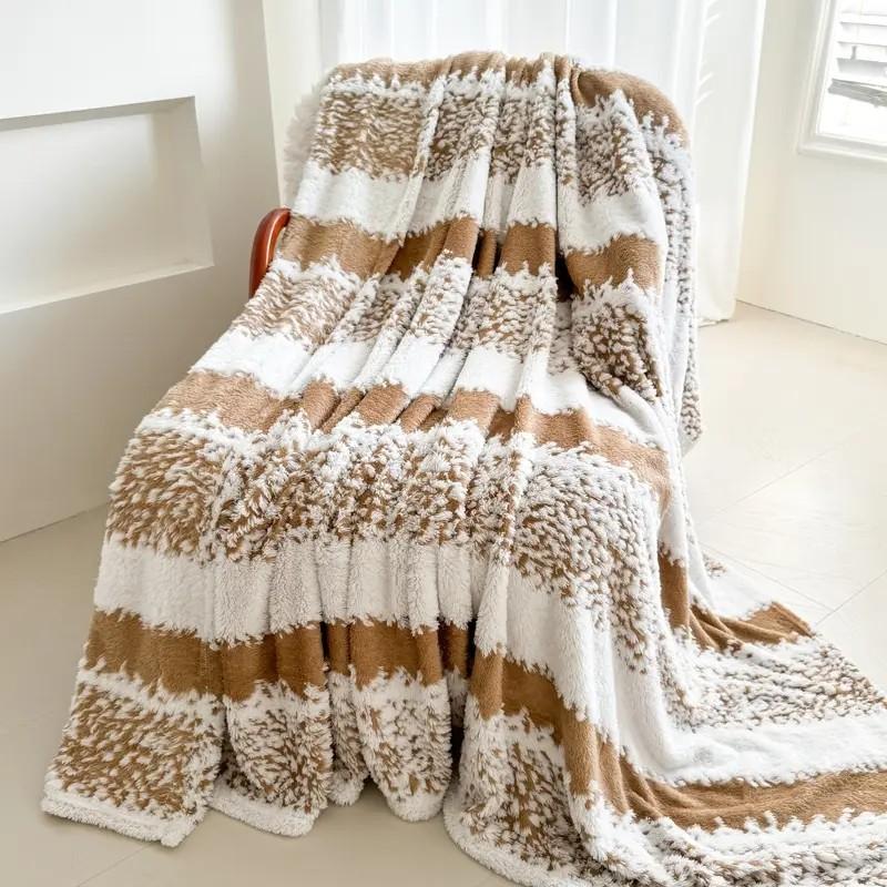 Wool cashmere nap blanket, comfortable and warm, suitable for use on sofa beds or office chairs.A lightweight and skin-friendly cover perfect for travel camping or at home. Great gift choice forfamily and friends