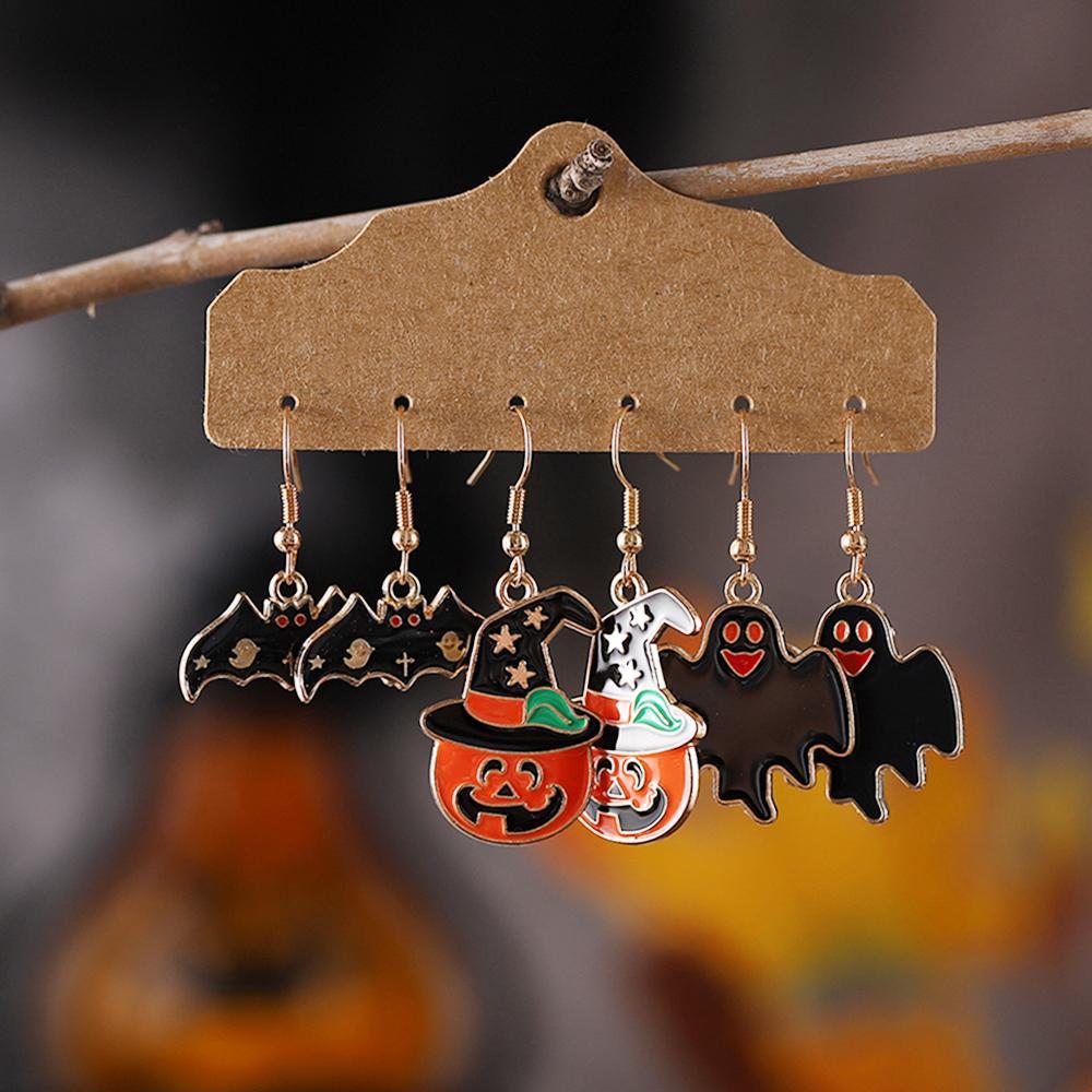 3 Pairs Personalized Halloween Retro Gothic Earrings Set, Personalized Black Cat, Bat, Ghost, Ghost Face, Pumpkin, Spider Web & Skull Pendant Enamel Earrings Set Costume Parties & Daily Wear, Versatile Halloween Spooky Accessories
