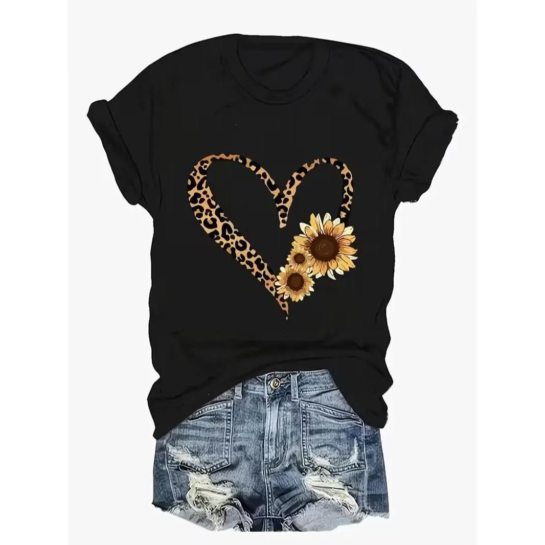 Plus Size Leopard Heart & Floral Print T-Shirt, Casual Short Sleeve Top For Spring & Summer, Women's Plus Size Clothing