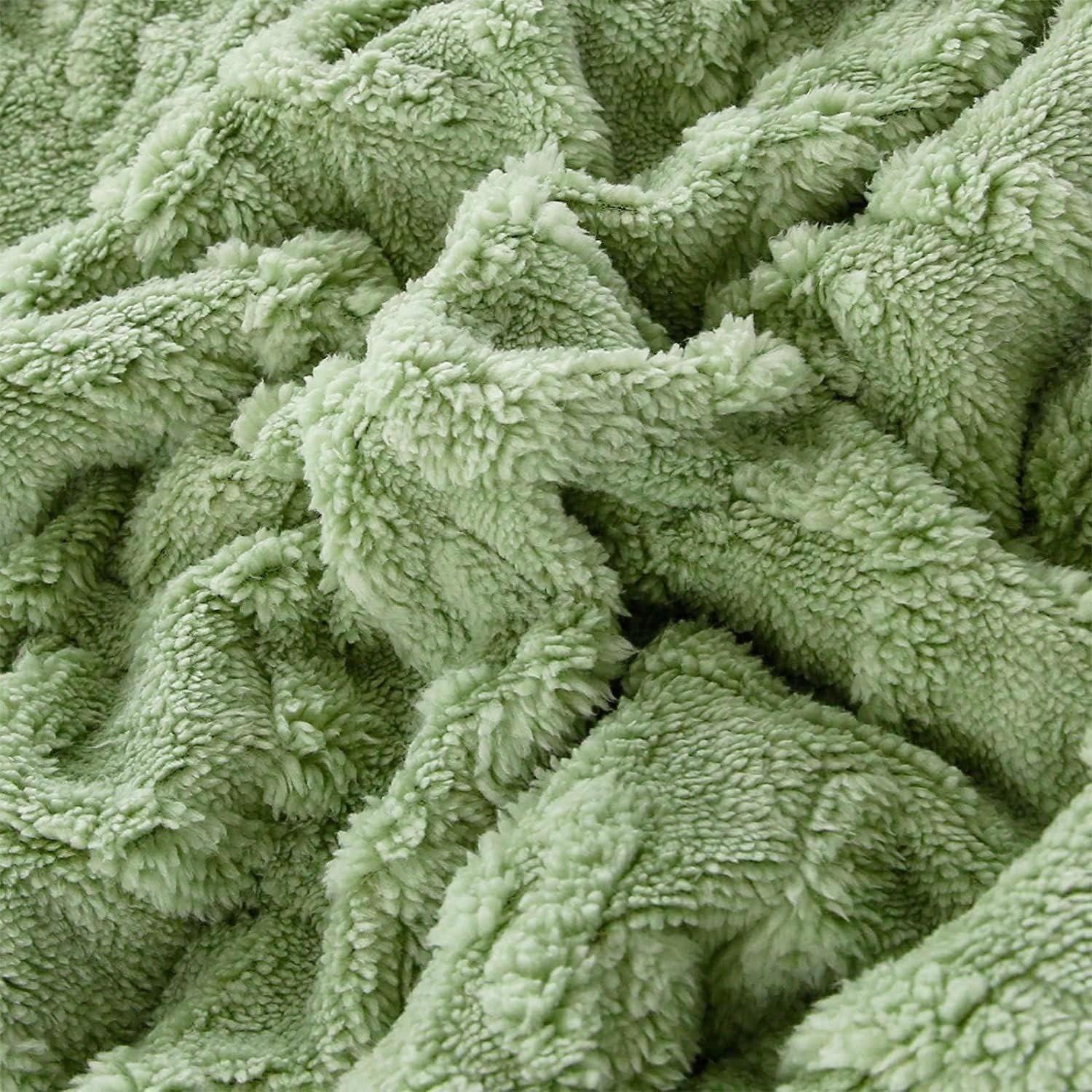 Ultra Soft Plush Cashmere Sofa Blanket, New Decorative Solid Lightweight Flannel, Comfortable Warm Microfiber Woolen Blanket