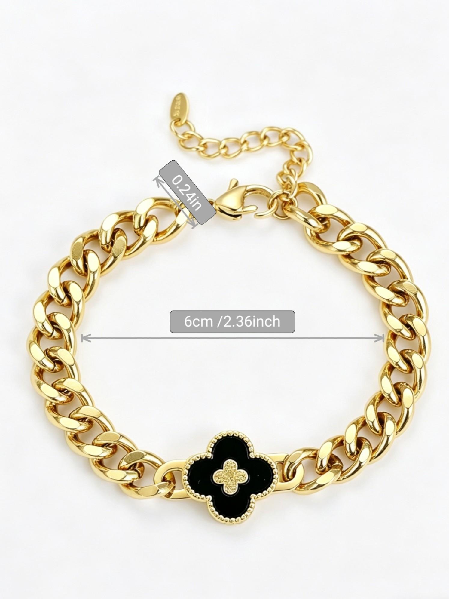 Women's shiny four-leaf clover floral shell 18K gold-plated jewelry bracelet, elegantly designed for daily wear.
